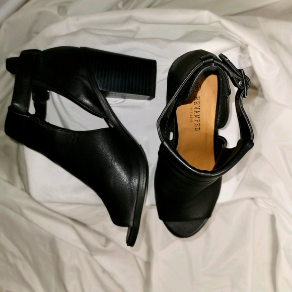 NWT Revamped boot - Picture 3 of 11